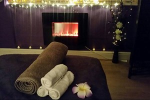 Hot Stone Back, Neck and Shoulder Massage for One at Elexa Elegance Beauty picture