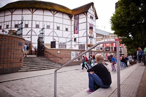 Shakespeare’s Globe Guided Tour For Two