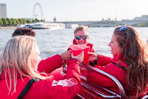 Thames Rockets Evening Powerboating Experience with Seasonal Drinks for Two Image 4