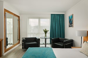 Overnight Stay with Dinner and Breakfast for Two at Langstone Quays Resort Image 3