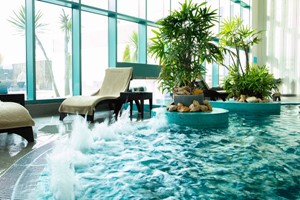 Deluxe Overnight Spa Break with 60 Minute Treatment and Dinner for Two at The Malvern Spa Hotel Image 3