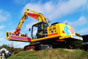 A Day at Diggerland for Two Image 2