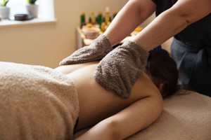 Balancing Journey with 60 Minute Treatment at Inhale Spa for One  Image 3