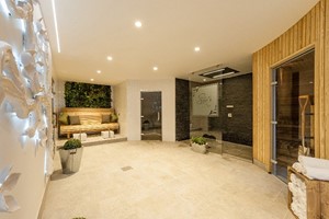 Aqua Thermal Spa Experience with Two Course Lunch at Appleby Manor for Two picture