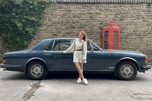 20 Minute Bentley or Rolls Royce Drive for One and Private Tour with Great British Car Journey picture
