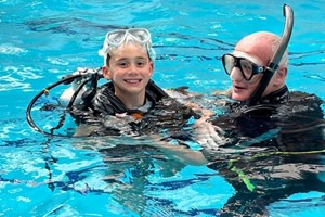 SSI Try Scuba Introduction Course for One with Fins Outdoors picture