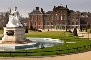 Kensington Palace Tour for Two Adults with Evan Evans Tours picture