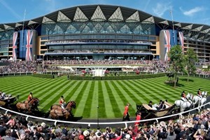 Royal Ascot Horse Racing Raceday and Preview for Two with Racing Breaks picture