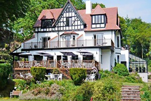 Two Night Country House Escape at Craig-y-Dderwen for Two Image 3