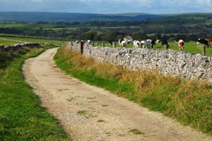 Peak District Taster eBike Tour for Two Image 3