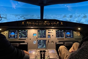 80 Minute Boeing 737 or Airbus A320 Flight Simulator for One picture