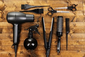 Organic Conditioning Treatment and Cut and Blow-dry at Scissorhands London picture