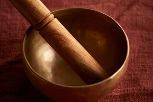 LUSH SPA THE SOUND BATH One Hour Ear Candle Treatment with Face and Scalp Massage for Two Image 2