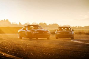 12 Lap MX5 vs BMW Driving Experience with Drift Limits Image 4