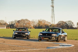 20 Lap MX5 vs BMW Driving Experience with Drift Limits Image 4