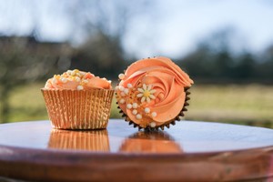 Piglet's Pantry Mother's Day Cupcake Box for Two Image 4