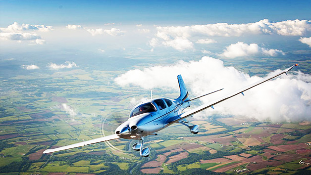 60 Minute Extended Flying Lesson for One - UK Wide picture