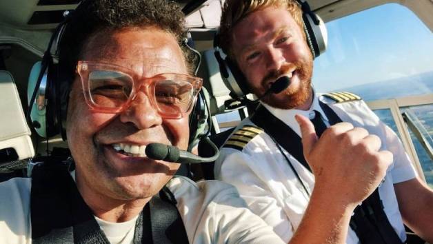 VIP Glimpse of London Helicopter Experience with Prosecco for One picture