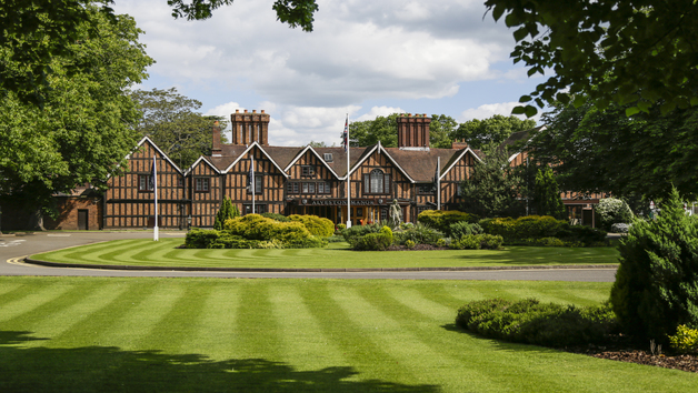 Morning Spa Day for One with 25 Minute Treatment and a Two course Lunch at Macdonald Alveston Manor picture