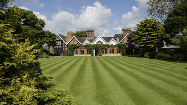 Overnight Spa Break with Two Treatments and Prosecco at Macdonald Alveston Manor for Two – Midweek picture