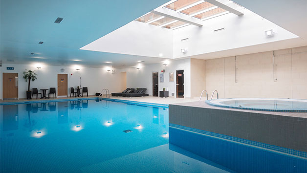 Spa Day with 50 Minute Treatment and Lunch for Two at The Oxfordshire Golf Hotel and Spa picture