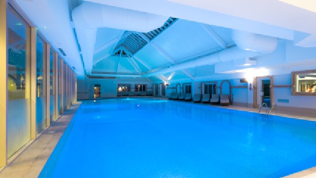 Spa Day with 75 Minutes of Treatments, Lunch and Prosecco for Two at Park Royal Hotel - Weekends picture