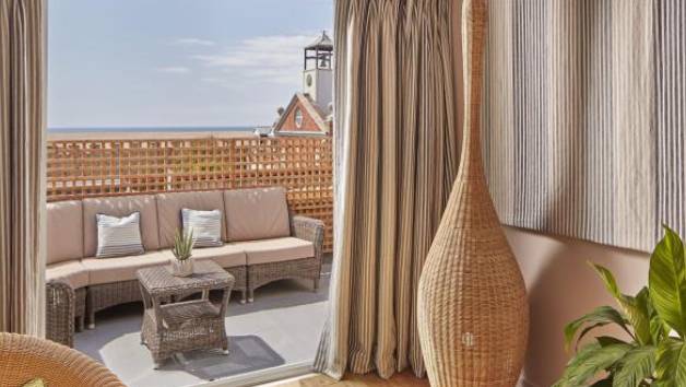 Drift Evening Ritual at Moonfleet Manor for One picture