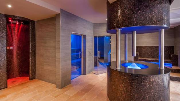 Twilight Spa Evening with Prosecco at Gomersal Park Hotel & Spa for One picture