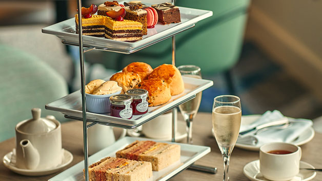 Spa Day with Afternoon Tea at Crowne Plaza Reading East for One picture