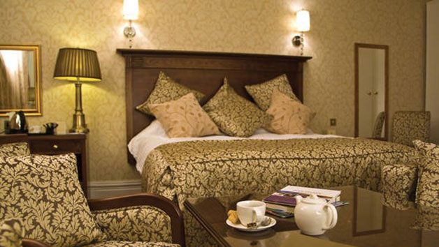 One Night Break for Two at Grinkle Park Hotel Image 1