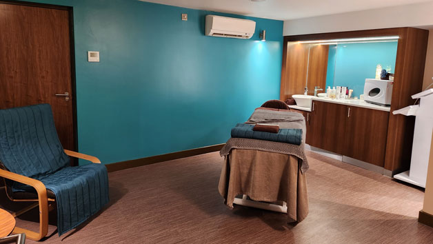 Mum To Be 75-Minute Weekend Package for One at Gomersal Park Hotel & Spa Image 3