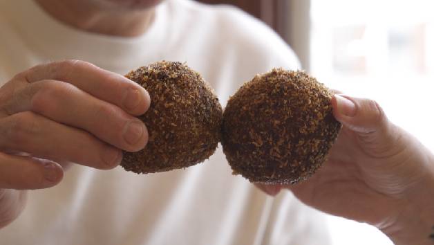 Guided Food Tour for Two in York picture