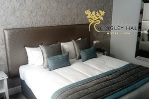 One Night Stay with Dinner and Fizz for Two at Shrigley Hall Hotel picture