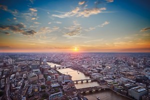 The View from The Shard with a Glass of Fizz for Two Image 4