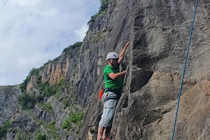 Choice of Up Hill Quarry or Avon Gorge Abseiling for Two Image 4