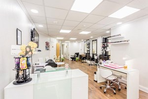 Back, Neck and Shoulder Massage at Heavens Salon picture