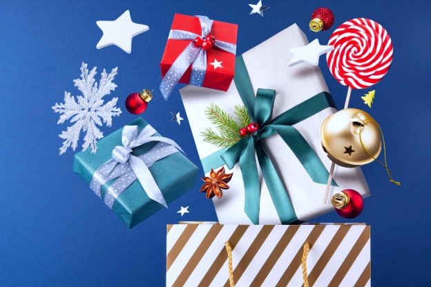 Tips to save money this Christmas